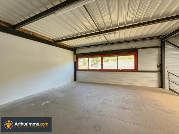 Location Local commercial 300 m2 à La Tour-du-Pin