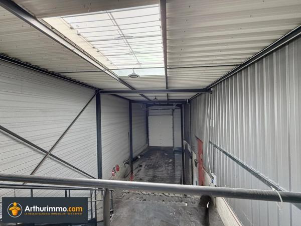 Location Local commercial 300 m2 à La Tour-du-Pin