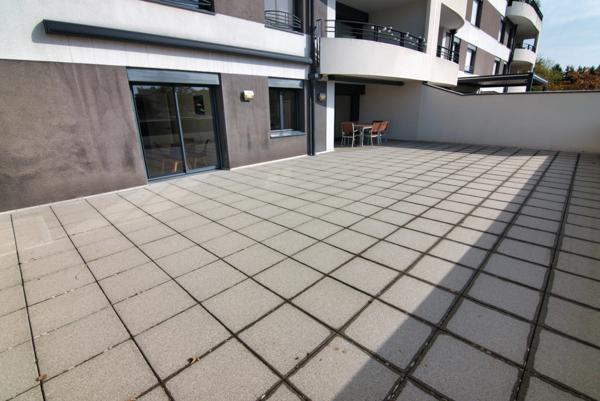 A louer – Superbe T4 meublé de 133 m² avec terrasse exceptionnelle – Saint-Genis-Pouilly