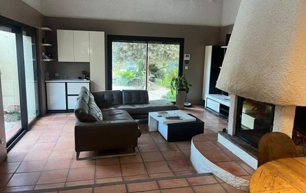 Vente Villa sr un terrain de 2122m² rénové(e) Perpignan   