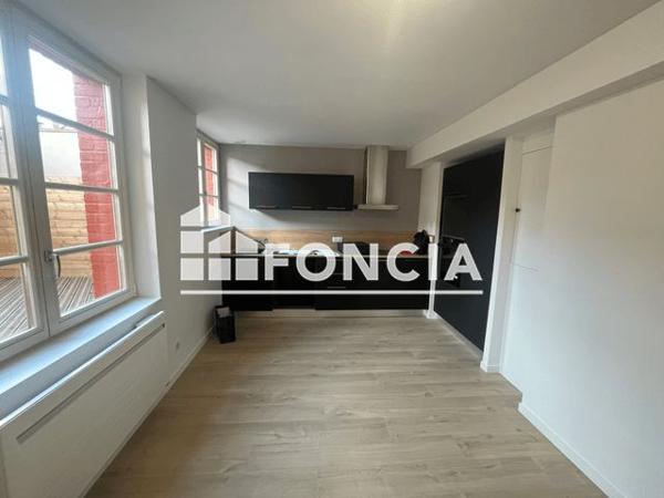 Location Appartement 3 pièces 71.2 m² - RESIDENCE URBAN LIFE, 14 RUE DE LA VIEILLE POISSONNERIE Valenciennes 59300