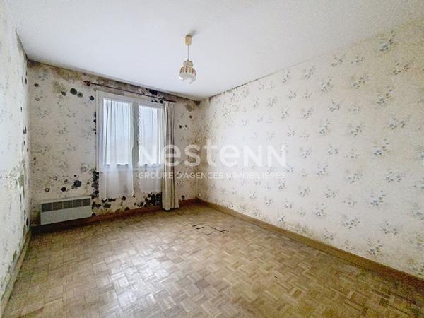 A Vendre, Maison de plain pied située à Luçon, 3 chambres, garage, jardin. Proximité commodités.