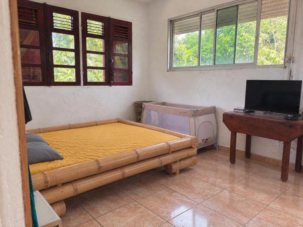 Maison à GOYAVE, 97128 - 7 pièces 160m²