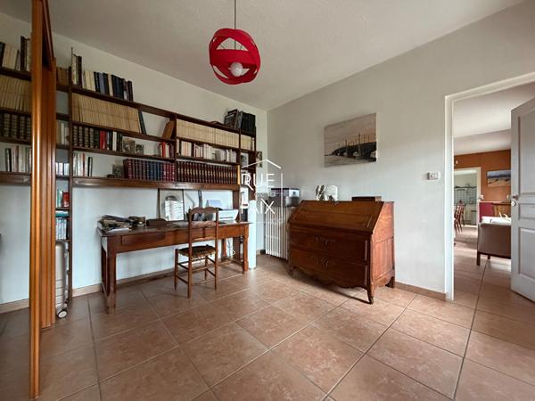 79400 SAINT MAIXENT L ECOLE Maison de plain-pied de 163 m² - Double habitation - Terrain de 1 300 m²