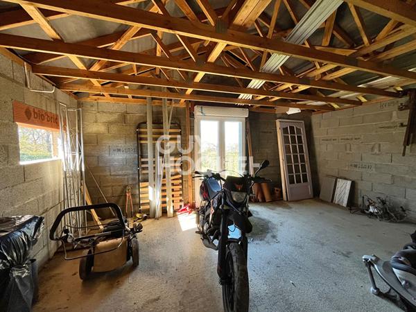 DPE A ! Maison de plain-pied, 4 chambres, un double garage