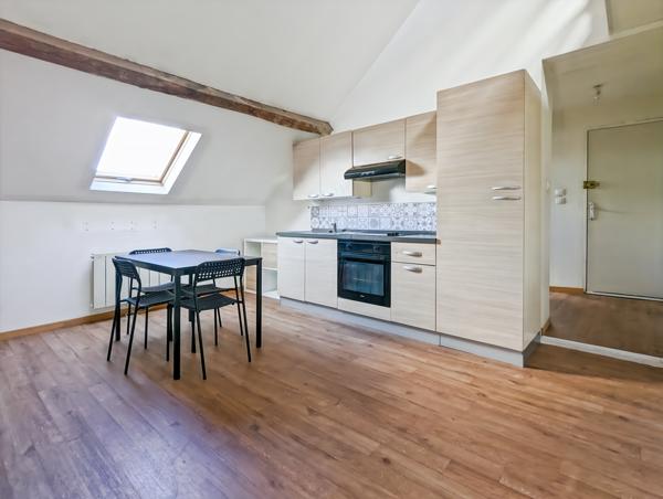 Laval (53000) APPARTEMENT T2 CENTRE-VILLE LAVAL 53000