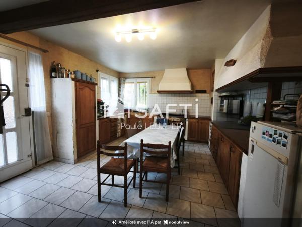 SAINT-SAIRE – Maison de caractère en brique sur 1 hectare boisé