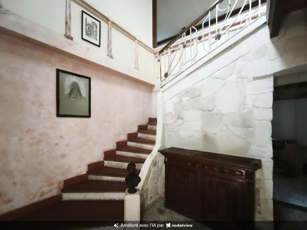 SAINT-SAIRE – Maison de caractère en brique sur 1 hectare boisé