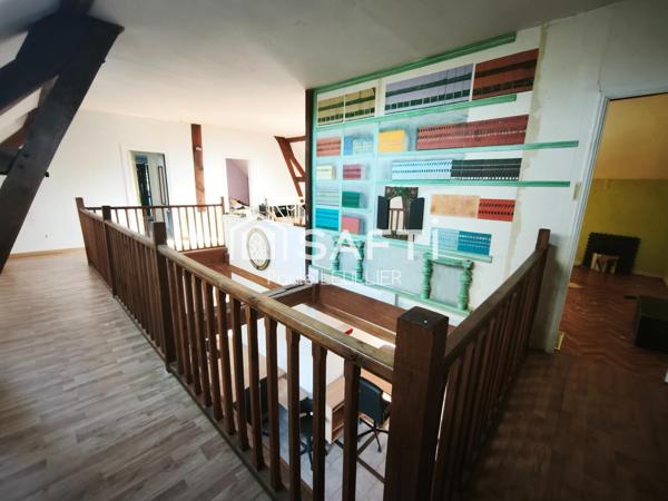 SAINT-SAIRE – Maison de caractère en brique sur 1 hectare boisé