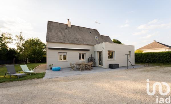 Pavillon 5 pièces de 123 m² à DOUÉ EN ANJOU (49700)