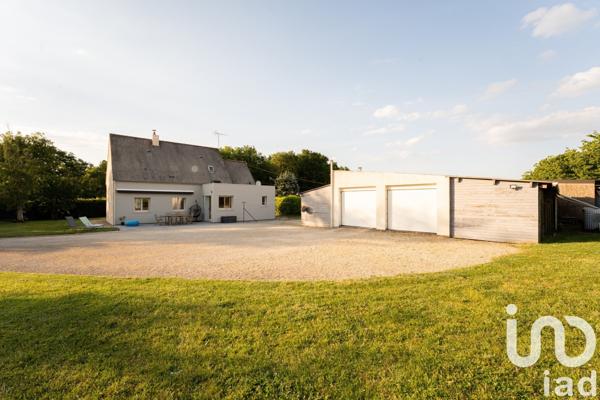 Pavillon 5 pièces de 123 m² à DOUÉ EN ANJOU (49700)