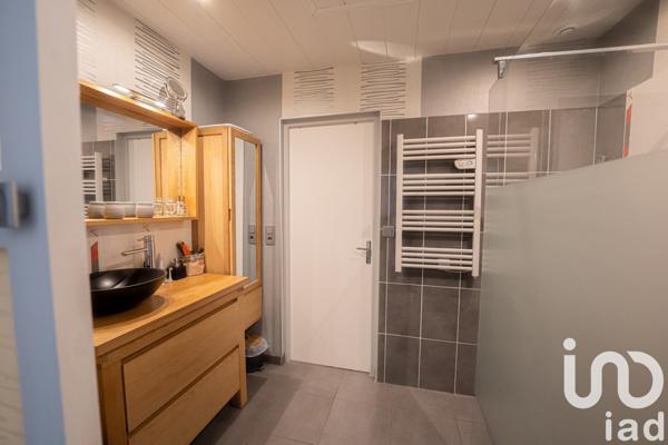 Pavillon 5 pièces de 123 m² à DOUÉ EN ANJOU (49700)