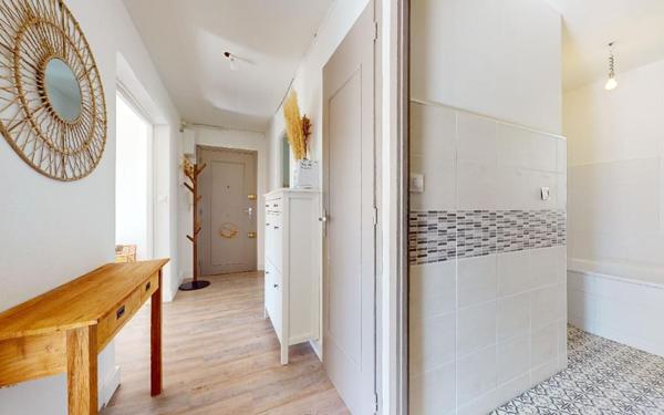 Appartement à vendre    3 pièces • 67,69 m2 Neuville-sur-Saône