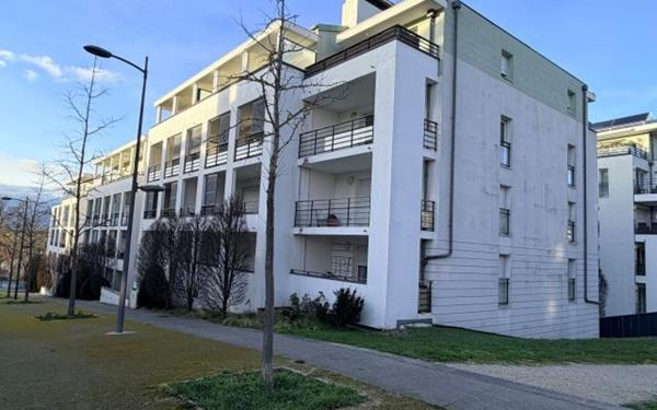 Appartement à vendre    3 pièces • 70 m2 Saint-Julien-en-Genevois