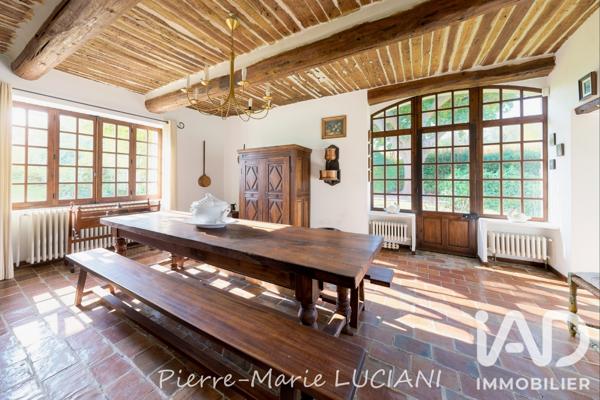 Maison à vendre 10 pièces 330 m² Le Puy-Sainte-Réparade