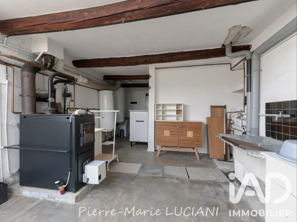 Maison à vendre 10 pièces 330 m² Le Puy-Sainte-Réparade