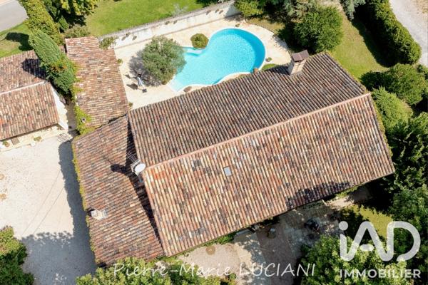 Maison à vendre 10 pièces 330 m² Le Puy-Sainte-Réparade