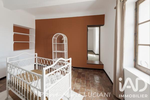 Maison à vendre 10 pièces 330 m² Le Puy-Sainte-Réparade