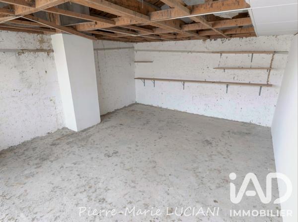 Maison à vendre 10 pièces 330 m² Le Puy-Sainte-Réparade