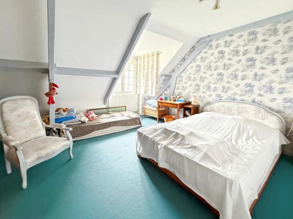 Dept de la Vienne 86 A vendre propriété de 8 pièces Terrain 10629 m2 CHATELLERAULT (86)