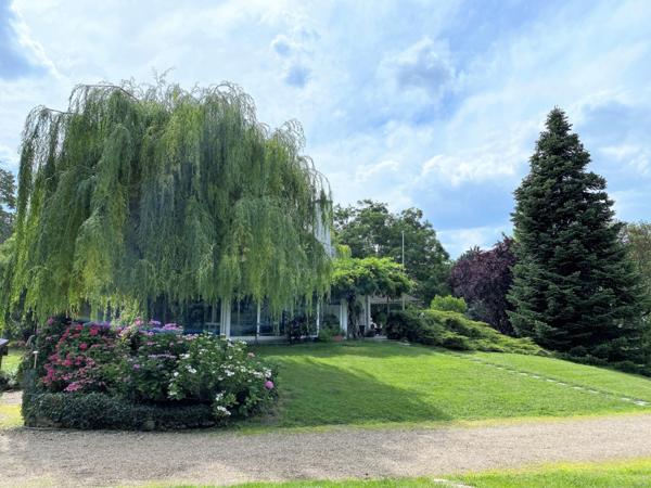 Dept de la Vienne 86 A vendre propriété de 8 pièces Terrain 10629 m2 CHATELLERAULT (86)