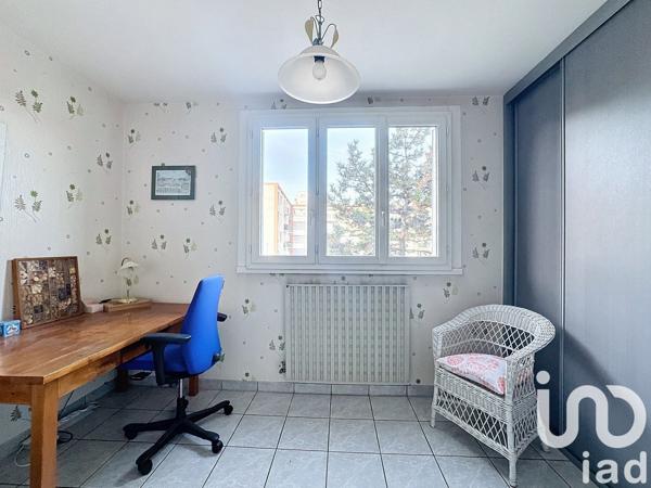 Appartement 3 pièces de 59 m² à Échirolles (38130)