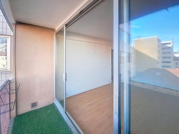 3 pièces lumineux avec balcon ? Quartier Jeanne d'Arc