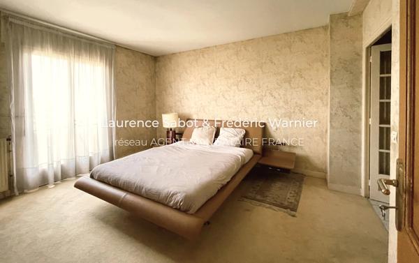 Immobilier Rueil-Malmaison (92500) – Maison 215.9m2 – 1 350 000 €