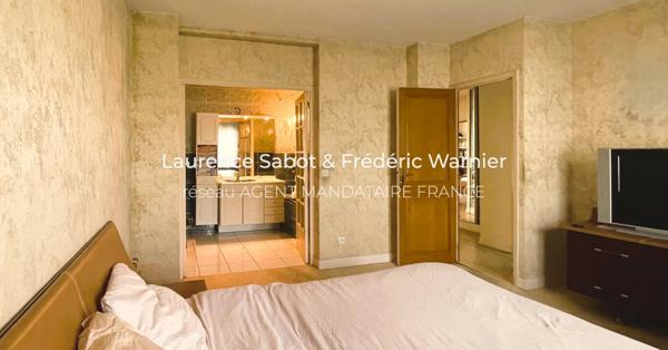 Immobilier Rueil-Malmaison (92500) – Maison 215.9m2 – 1 350 000 €