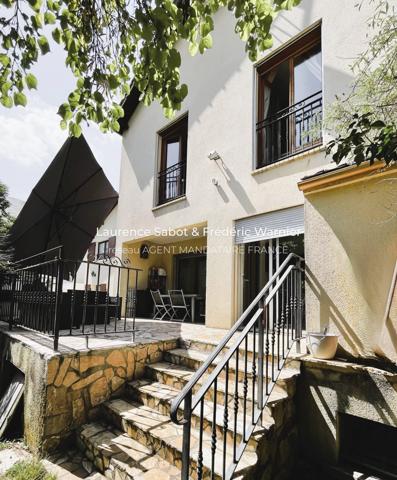 Immobilier Rueil-Malmaison (92500) – Maison 215.9m2 – 1 350 000 €