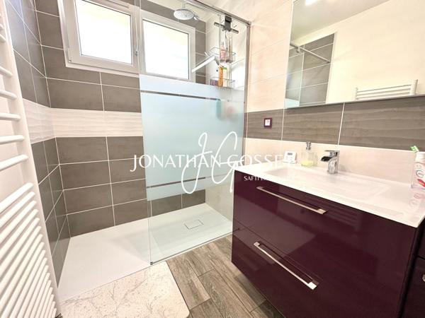 TRIEL-SUR-SEINE: Charmante maison 6pcs - 4ch -132m² avec grand jardin
