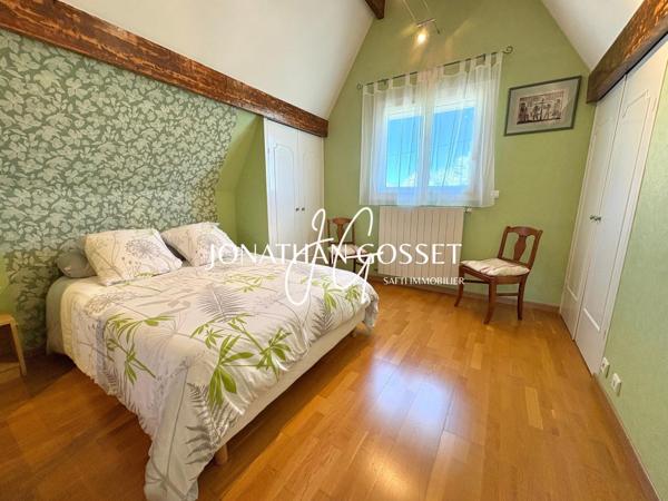 TRIEL-SUR-SEINE: Charmante maison 6pcs - 4ch -132m² avec grand jardin