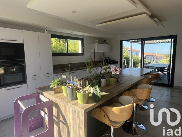 Maison à vendre 7 pièces 180 m² Valensole