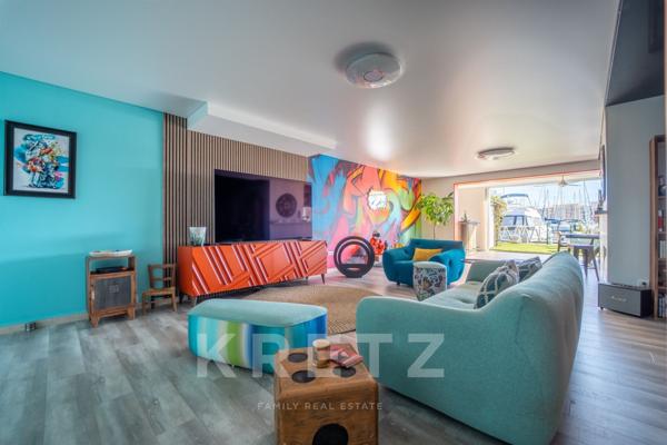 Marina réhabilitée sur le port