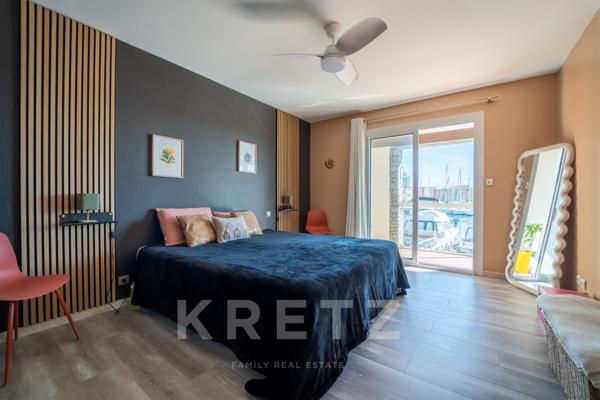 Marina réhabilitée sur le port