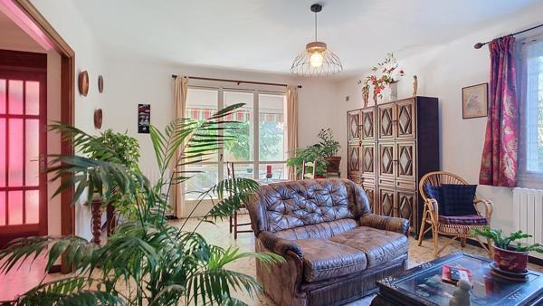Maison de plain-pied de 95 m² avec jardin dans un environnement calme à Pernes-les-Fontaines