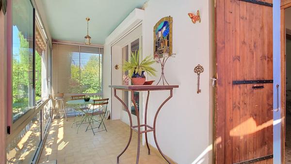 Maison de plain-pied de 95 m² avec jardin dans un environnement calme à Pernes-les-Fontaines