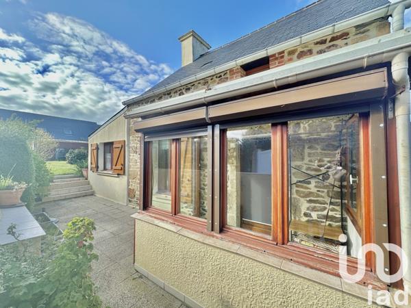 Maison 2 pièces de 39 m² à Quettehou (50630)