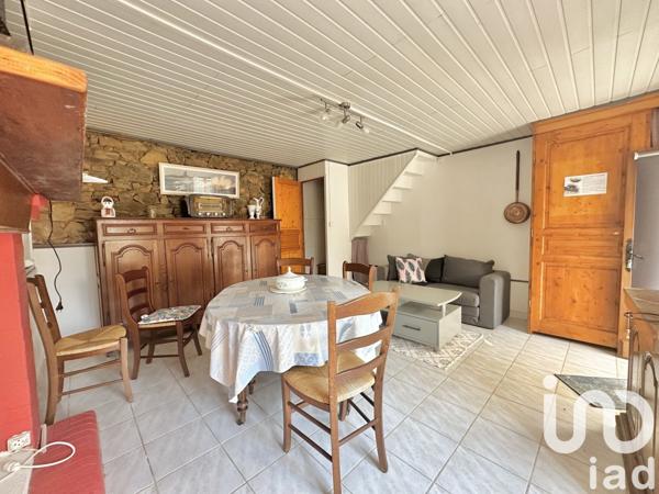 Maison 2 pièces de 39 m² à Quettehou (50630)