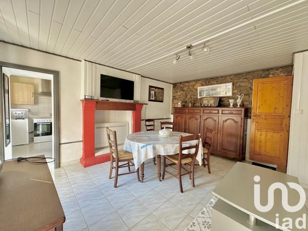 Maison 2 pièces de 39 m² à Quettehou (50630)