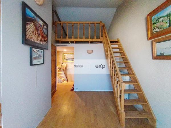 Maison de village en pierre, 150 m² habitables, volumes et cachet, Montpezat-de-Quercy (82)