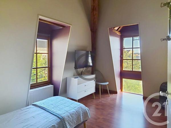 Immeuble à vendre  255,20 m 2   AUXERRE  - 89
