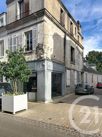 Immeuble à vendre  255,20 m 2   AUXERRE  - 89
