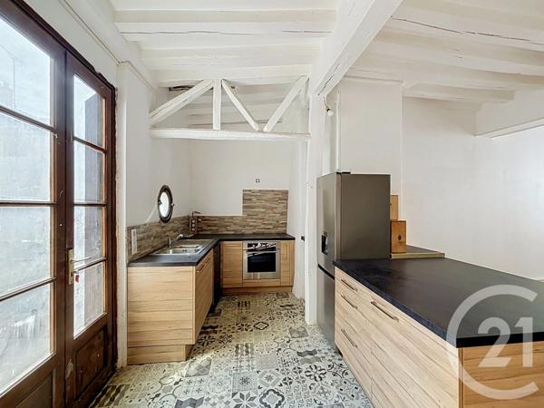 Immeuble à vendre  307 m 2   SENS  - 89