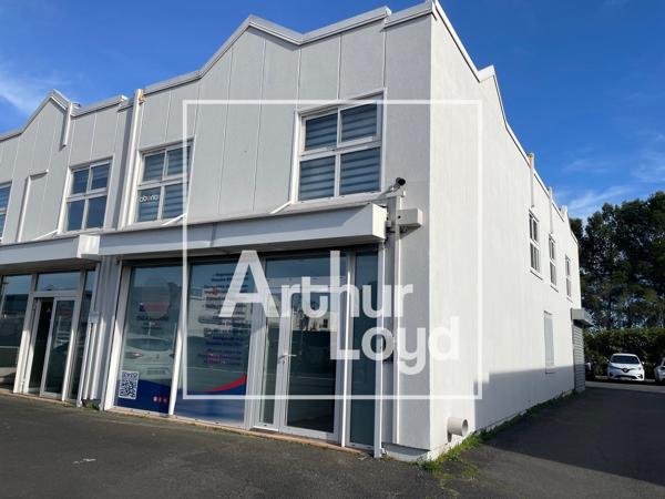 Bureaux à louer 50 m² Lattes rez de chaussée entièrement rénové