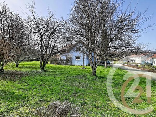 Maison à vendre  8 pièces - 159 m 2   BUC  - 90
