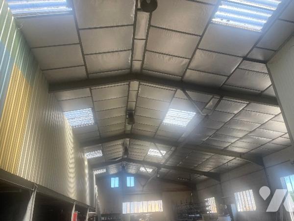BATIMENT INDUSTRIEL ET COMMERCIAL.