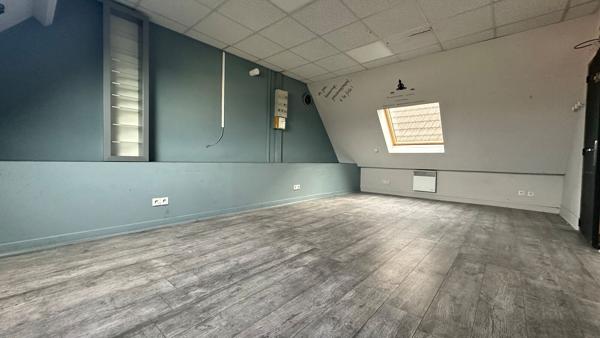 BUREAUX - 92M2 - A LOUER - ZAC DE THER