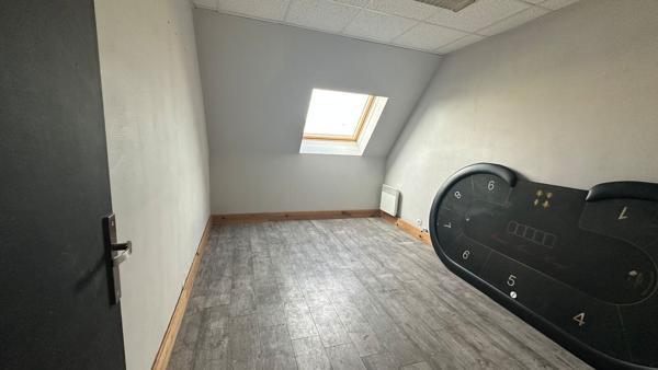 BUREAUX - 92M2 - A LOUER - ZAC DE THER