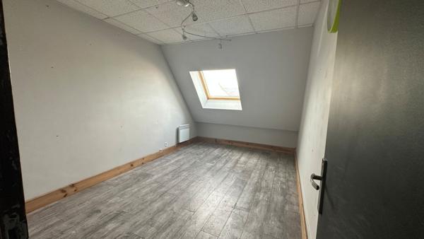 BUREAUX - 92M2 - A LOUER - ZAC DE THER